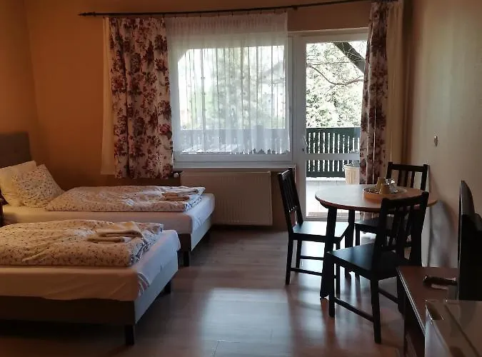 Gæstehus W Starym Ogrodnictwie 3*